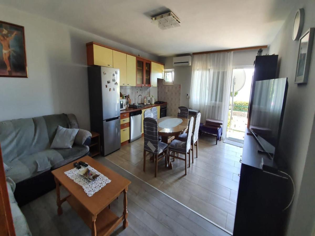 Apartment Miro Kastela Exterior photo